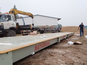 信阳罗山竹竿镇砂石厂120吨地磅