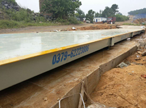 南阳桐柏砂石料厂3x18m-150吨地磅